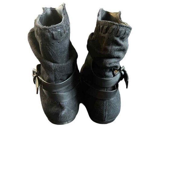 Report Size 6 Black Ultra‎ Suede Boots - Picture 4 of 5